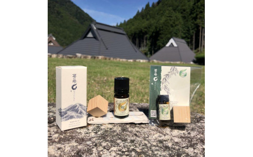 
大津市葛川産 『アロマオイル葛の雫-Shizuku- 和精油ひのき』5ml ＆ お試し杉の精油1ml
