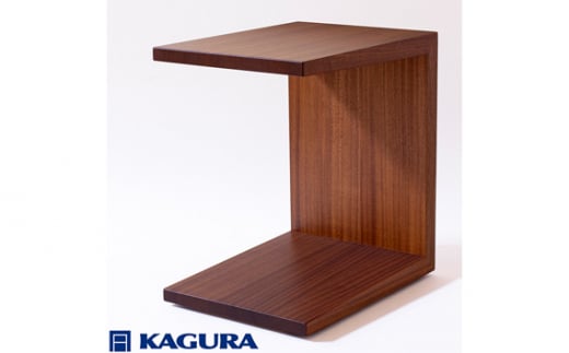 家具蔵 KAGURA ソファテーブル ダン 560 サペリ材 インテリア 天然木 手作業 丈夫 キャスター付き コンパクト 木材 無垢材 職人 手作業 安全 ジャパニーズモダン 高級家具 熟練 無着色 おしゃれ 天然木無垢材 温もり 【（株）アイダ】 【ho0984】