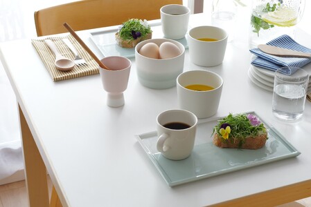 【Mustakivi】LONG PLATE SEIJI｜ ムスタキビ Mustakivi むすたきび MUSTAKIVI Marimekko マリメッコ デザイナー 砥部焼 北欧 キッチン 食器 食器