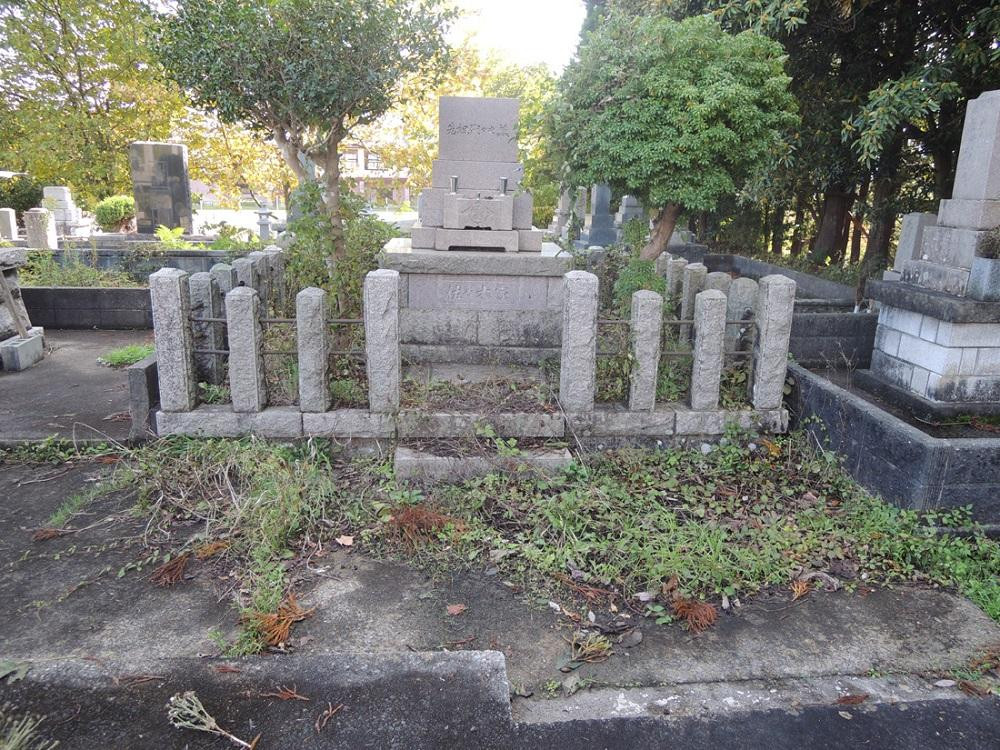
簡易墓石簡易洗浄付きお墓参り代行　清掃サービス（仏花1対付き）
