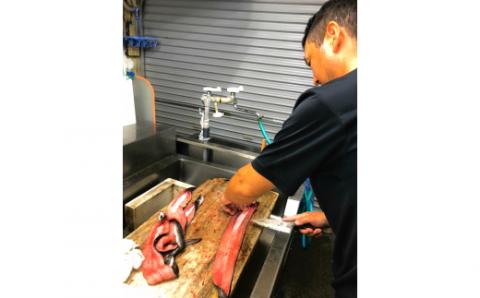 ヤマシン特選蒲焼き2尾・白焼き1尾うなぎ