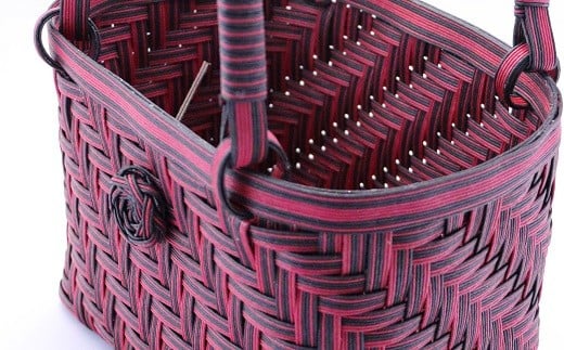 B-11.紙バンドによる　バッグ作り体験　（1名様）