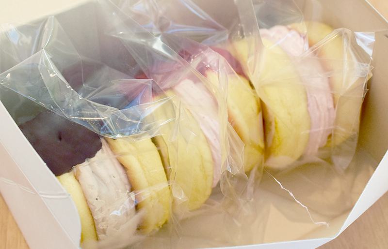 【母の日】パンケーキカフェcafeblowの「パリパリふわふわチョコパンケーキ」 3種3個 099H3003-1m
