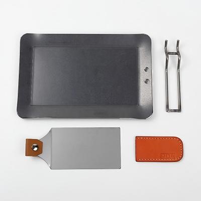 ふるさと納税 岡崎市 oka-d-art 黒皮鉄板 250×165用 4点セット 厚さ4.5mm×250mm×165mm |  | 01