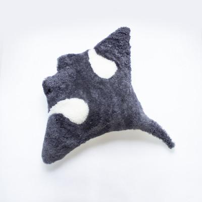 ふるさと納税 羽曳野市 ムートンぬいぐるみ　まんた「れい」