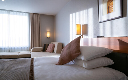 東京ベイ舞浜ホテル  ペア宿泊券  朝食付き プレミアム（専用ラウンジなど5大特典付き）