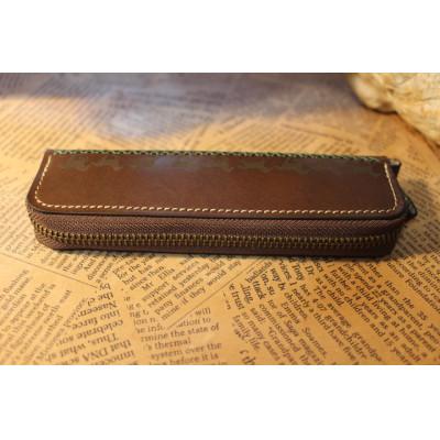 ふるさと納税 栗東市 馬九(うまく)いくラウンドファスナーペンケース(ダークブラウン) |  | 01