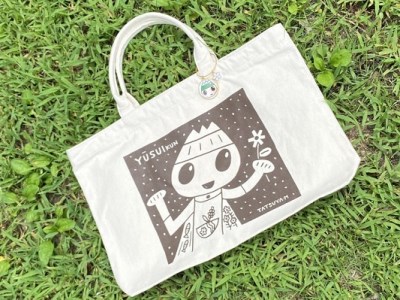 ゆうすいくんぷっくりガラスカボションキーホルダーとトートバッグ