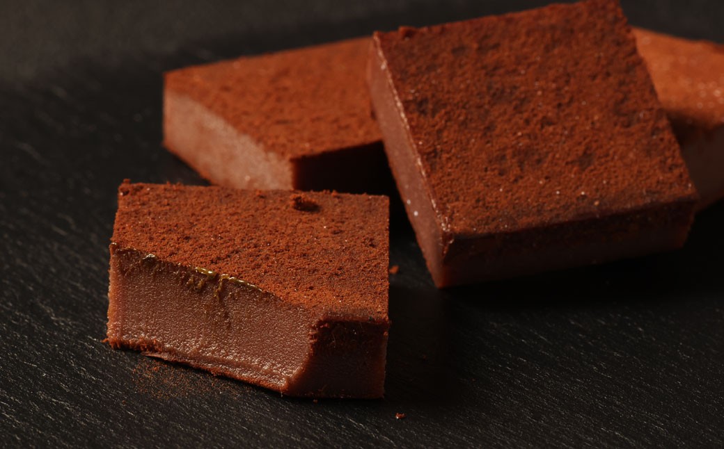 【3回定期便】 《冷凍》 北海道生チョコレート （ミルク） 5箱×3回 合計15箱