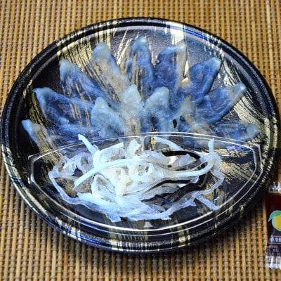 【毎月定期便】本場九州の味　とらふぐ刺身8皿セット　1人前ずつ個皿に盛り付ました。全3回【配送不可地域：離島】