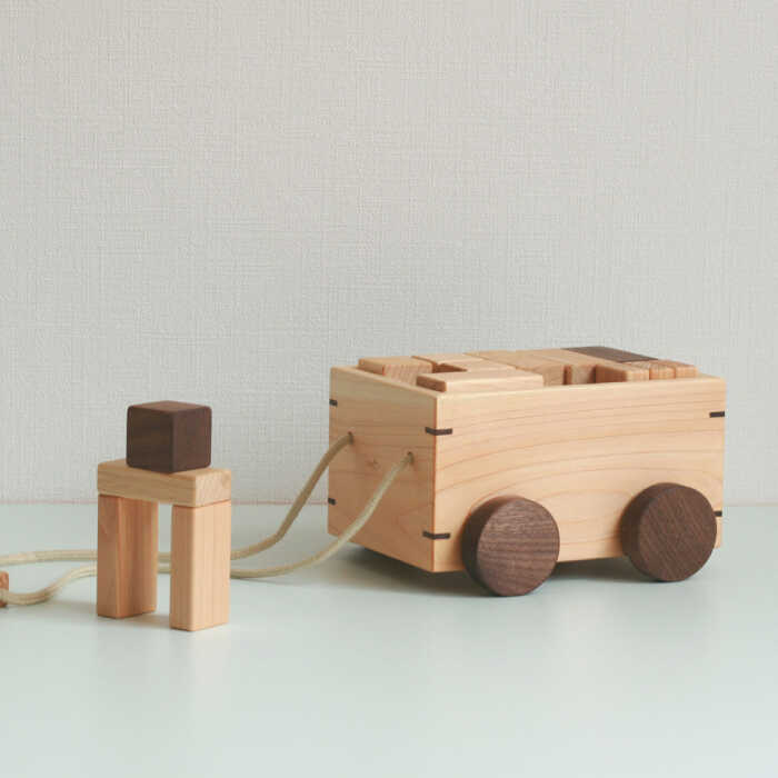 【ふるさと納税】対馬ヒノキのコロコロつみ木≪対馬市≫【家具製作所kiiro】工芸 おもちゃ 子供 こども[WAL011]