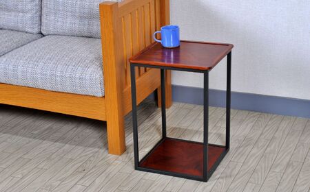 〈創業明治2 年、田中家具謹製〉けやきのサイドテーブル 2 段 #1【田中家具】