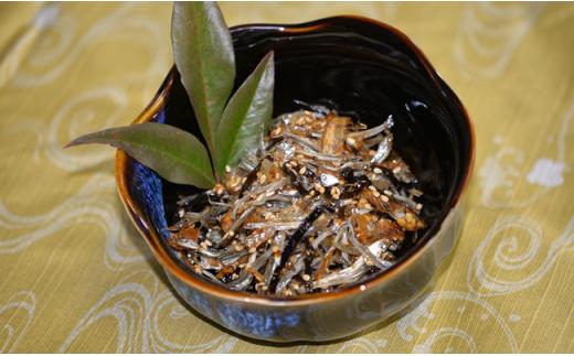 
                  おじゃこ 佃煮 390g おじゃこ 昆布 煮干し ごま おかず ごはんに合う 伝統 郷土料理 保存食 栄養 健康 ヘルシー 和食 惣菜 中野海産の佃煮手づくりセット 高知 宿毛
                