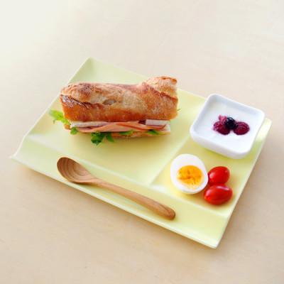 ふるさと納税 瑞浪市 【美濃焼】miyama.の箸置き付仕切り皿　イゾラ　パレットプレートL　1枚　イエローマット |  | 01