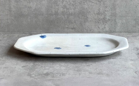 【瀬戸焼】 21.5cm プレート 八角中皿 粉引りんご 2枚 【カネ三商店】 / 食器 皿 プレート ギフト / 瀬戸市[BBDD093]