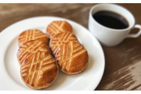 カフェ・アダチ　アダチブレンド　ドリップバッグコーヒー　ガレットブルドンヌ　詰め合わせ