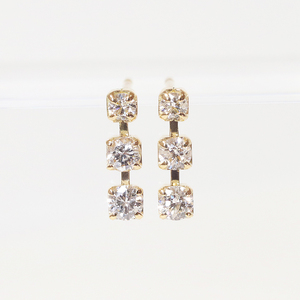 K18 0.20ct グラデーションラインピアス  山梨 ダイヤモンド ゴールドピアス ジュエリー アクセサリー K18 イエローゴールド ピンクゴールド レディース ダイヤ0.10ct×2 カラット