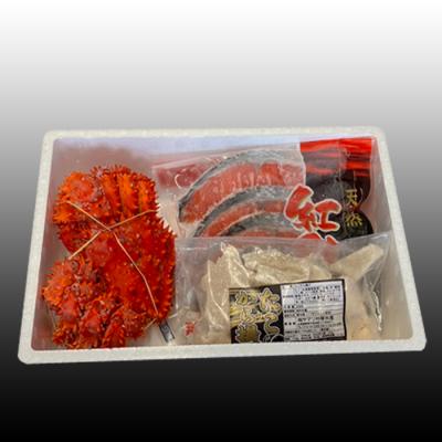 ふるさと納税 根室市 花咲かに400〜550g、タコ唐250g、紅鮭5切 A-30056 |  | 01