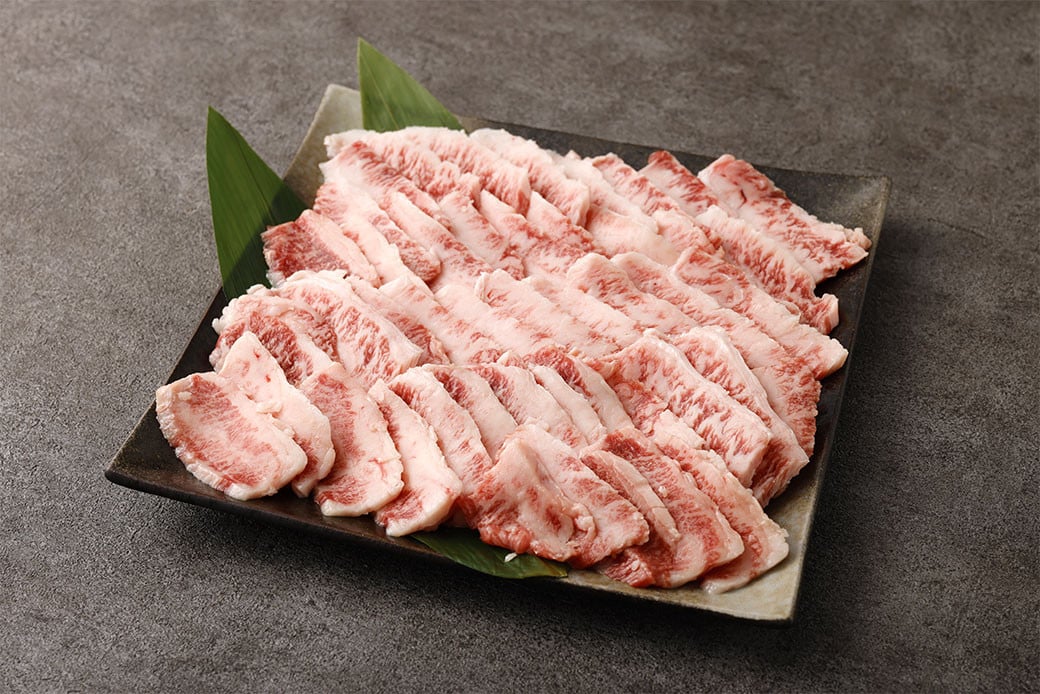 
            くまもと黒毛和牛 プレミアム和王 焼肉用（バラもしくは肩ロース） 計約600g（約300g×2） 黒毛和牛 和牛 牛肉 牛 お肉 肉 焼肉 バラ 肩ロース
          