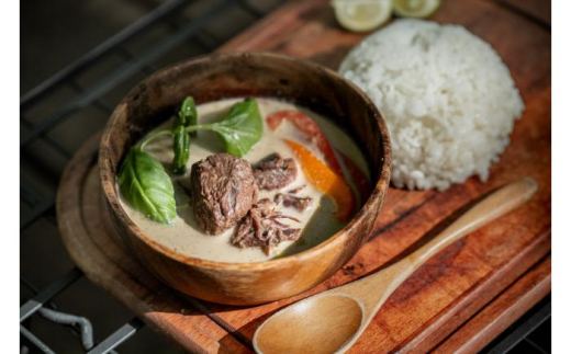 エゾシカ肉 グリーンカレー 190g×12缶《足寄町》【野生肉専門店やせいのおにくや】北海道産 エゾシカ 肉 えぞ鹿肉 シカ肉 惣菜 缶詰 加工食品 ココナッツ風味 ジビエ 常温保存 [BEBE003]