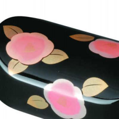 ふるさと納税 海南市 紀州漆器 漆芸 蒔絵 文鎮 小判型 黒 椿 |  | 01