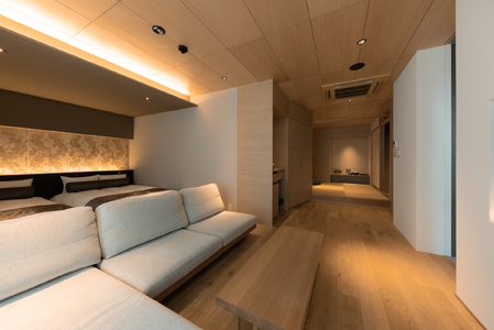 【道後御湯】平日限定＜露天風呂付きデラックス＞1泊2食付き ペア宿泊券 （ 道後温泉 宿泊券 愛媛 宿泊券 温泉 宿泊券 道後 ホテル 宿泊券 宿泊 夕食 朝食  食事 付 宿泊券 松山 宿泊券 観光