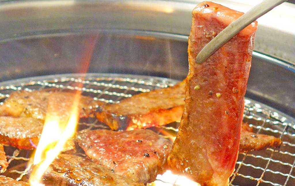 あか牛カルビ焼き肉セット(あか牛バラカルビ約400g、あか牛のたれ200ml付き)