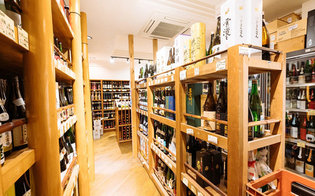 【金箔入り】紫煌（しおう） 純米酒 火入れ 1800mL × 1本【年内発送は12/15寄付分まで】【日本酒 純米酒 火入れ酒 燗 熱燗 花酵母 お酒 地酒 天然酵母 ひたち錦 淡麗 筑波山水系 酒 