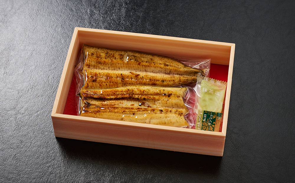 【職人手焼き】国産特大うなぎ白焼1尾(約170g前後)【国産 うなぎ 鰻 ウナギ 極上 白焼き 香ばしい 旨味 スタミナ 抹茶塩 山椒】(H097109)