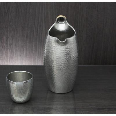 ふるさと納税 弥彦村 百年物語 純錫 ちろり 手作り 日本酒 贈答品 桐箱入り 新潟県 弥彦村 |  | 01