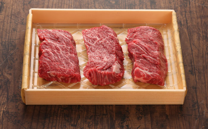 【GI認証】くまもとあか牛カイノミステーキ 約120g×3枚 / 菊陽町 あかうし 熊本県 肉 にく niku ブランド 旨み【有限会社 三協畜産】 [BHAS010]