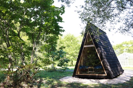しもかわの魅力をギュッと詰め込んだ A-frame cabin iwor 1日1組限定1棟貸しローカルツアー付き宿泊プラン（ペアチケット） オフグリッドキャビン 故郷 ふるさと 納税 北海道 下川町 