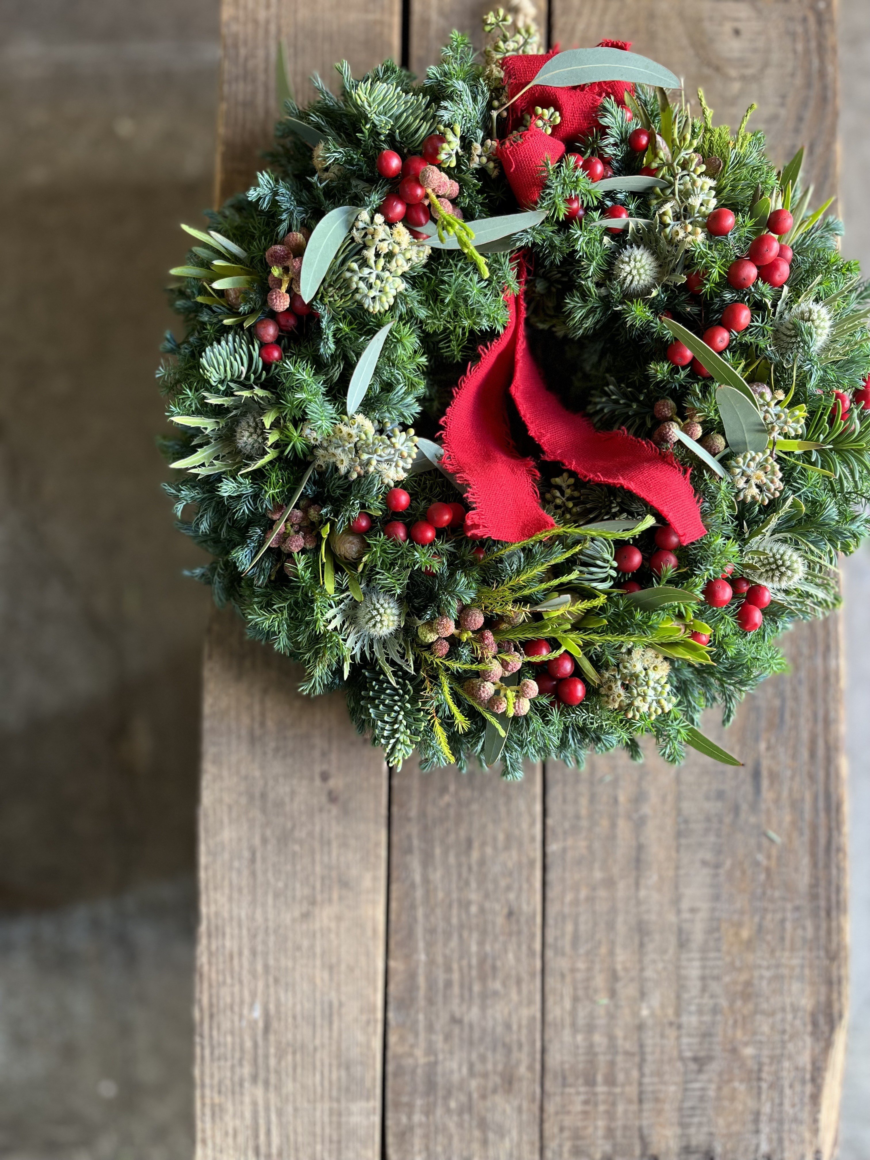 
            クリスマスリース クリスマス リース 先行予約 赤 花 期間限定ドライフラワー ドライリース フレッシュリース インテリア プレゼント お花 ギフト クリスマスプレゼント クリスマスギフト 壁飾り くりすます Christmas kurisumasu 人気 ヘリアントスガーデン 1個 30cm 神奈川 湘南 藤沢
          