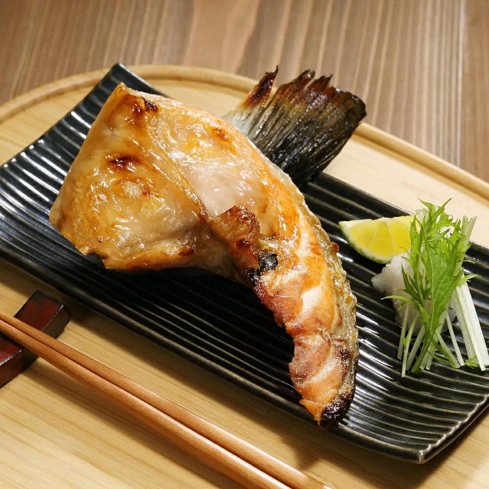 カマ エンペラーサーモン 1kg サーモン_T005-0870