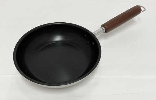 
                  熱伝導のよい二層鋼内面フッ素樹脂加工・フライパン20cm FC012108
                
