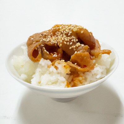 ピリ辛豚もつ焼き(冷凍)×7パック【配送不可地域：離島】【1696065】