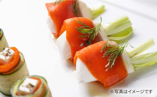 スモークサーモン（切り落とし）100ｇ×5パック　サーモン 小分け スライス 冷蔵 人気