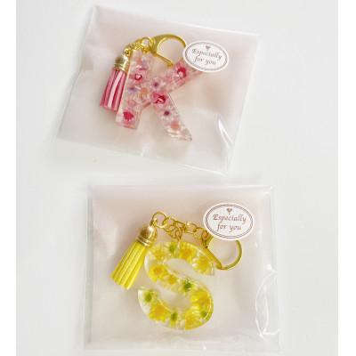 ふるさと納税 日高町 イニシャル　ハーバリウムキーホルダー　イエロー系　【S】 |  | 03