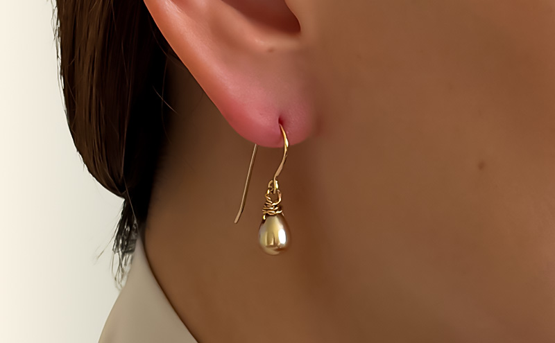 ブラウンゴールドパールのピアス/イヤリング（14kgf) アクセ
