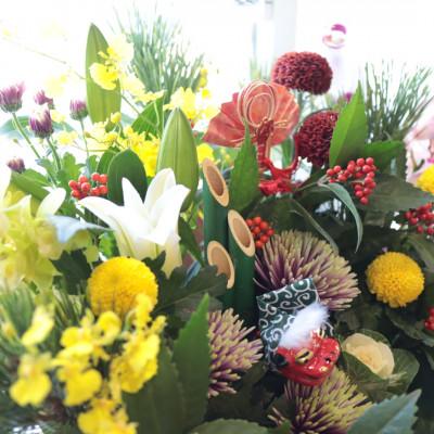 ふるさと納税 筑西市 お正月のお花のアレンジメント*LLサイズ/花瓶不要!届いてそのまま飾れるフラワーアレンジ |  | 02