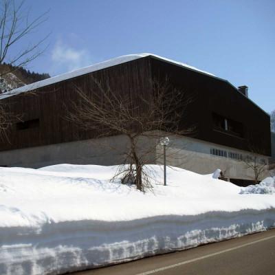 ふるさと納税 南魚沼市 八海山 純米大吟醸 720ml・越後ワイン 雪季 赤 750ml×2本セット |  | 03