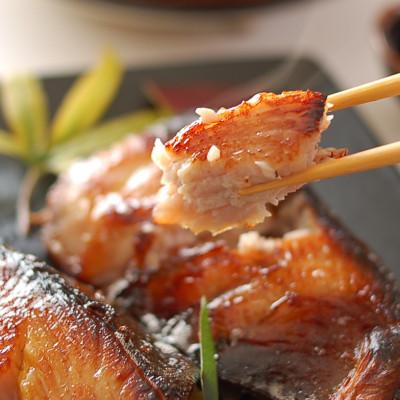ふるさと納税 岡垣町 九州産　天然ぶり味噌漬　7切セット　電子レンジ対応(岡垣町) |  | 01