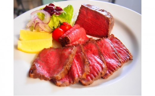 
            千葉県産　黒毛和牛　ローストビーフ　200g　1個　肉 牛肉 国産牛 和牛 厳選 ビーフ 真空低温調理 ディナー 高級 贅沢 ギフト 贈答品 お取り寄せ グルメ [№5346-1178]
          
