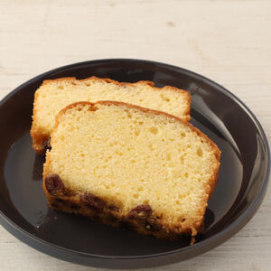 レーズン入り ポミエのブランデーケーキ（1本）スイーツ お菓子 デザート おやつ 洋菓子【R00117】