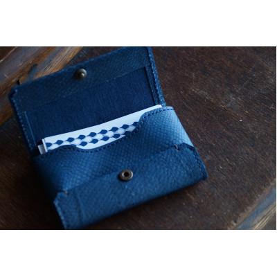 ふるさと納税 女川町 【Dear Fish】女川銀鮭レザー　カードケース(名刺入れ)/キーホルダーセット Color:縹 |  | 01