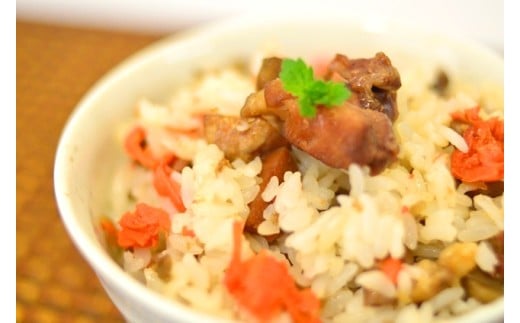 さくら とりめしの具 ２合用 常温 レトルト 播州百日どり 鶏めし 鶏飯 混ぜご飯 簡単 五つ星ひょうご[132]