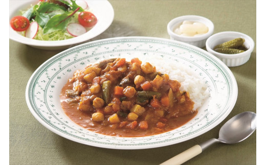 ≪ 新宿中村屋 ≫ レトルトカレー セット プチカレー ビーフマイルド 彩り野菜と豆 ハヤシ 3種 各120g 6袋 レトルト レトルト食品 カレー レトルトパック レトルトパウチ れとると れとると