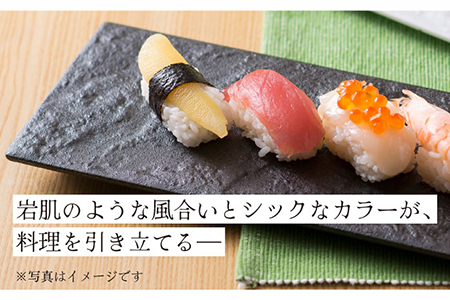 【美濃焼】響Sushiplate 長角皿 プレート ペアセット【株式会社二幸】食器 長方形 長角皿 角皿 皿 プレート フラット 平 平皿 前菜 盛皿 肉 魚 スイーツ 白 ホワイト 黒 ブラック お