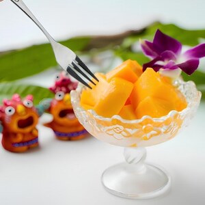 【2026年6月下旬から順次発送・訳あり】護佐丸マンゴー1.2kg(3～6玉)【配送不可地域：離島】【1676053】