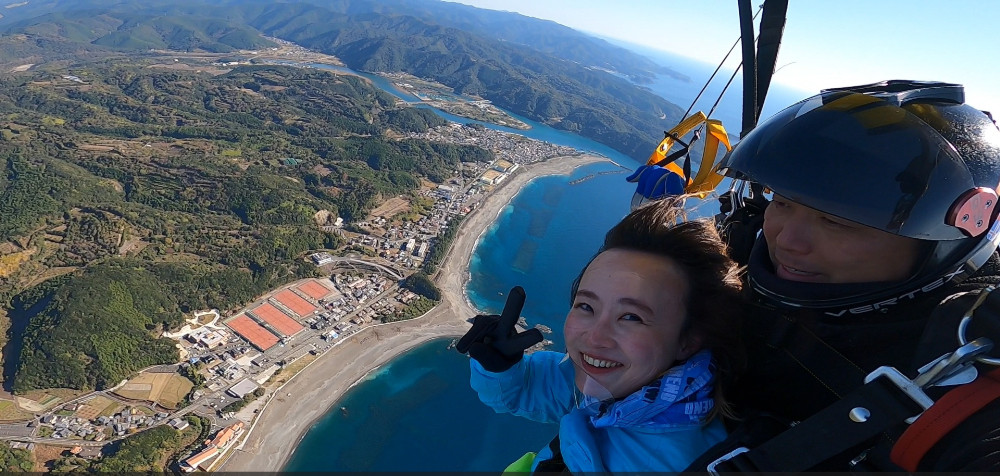 和歌山県南紀白浜 体験スカイダイビング ※注意事項を必ずご確認のうえ、お申し込みください※ 304018_ER01